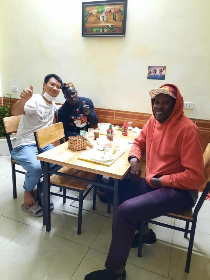 Family Transit Hotel Thach Loi Buitenkant foto